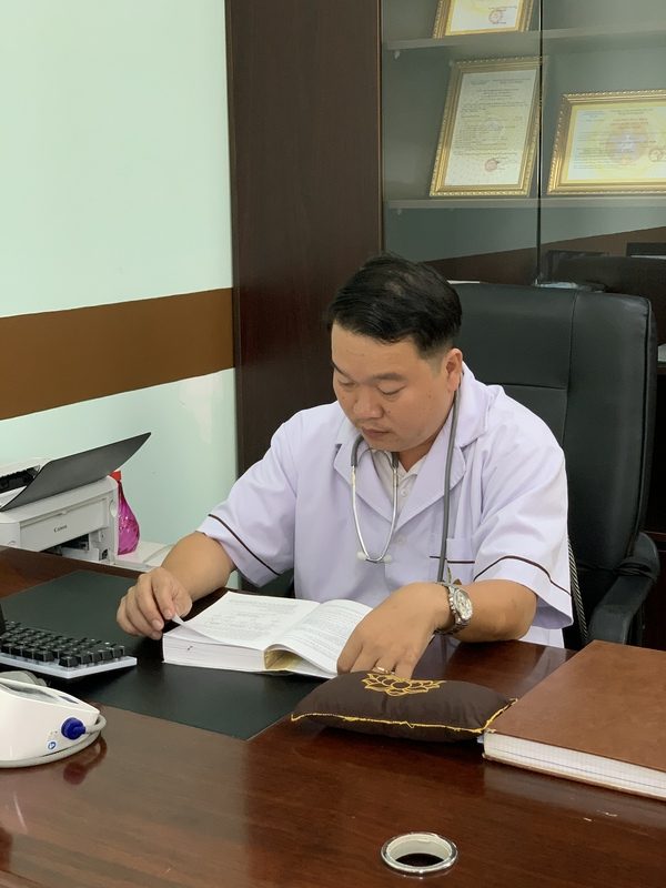 Không ngừng tìm kiếm – học từ sách và từ chính bệnh