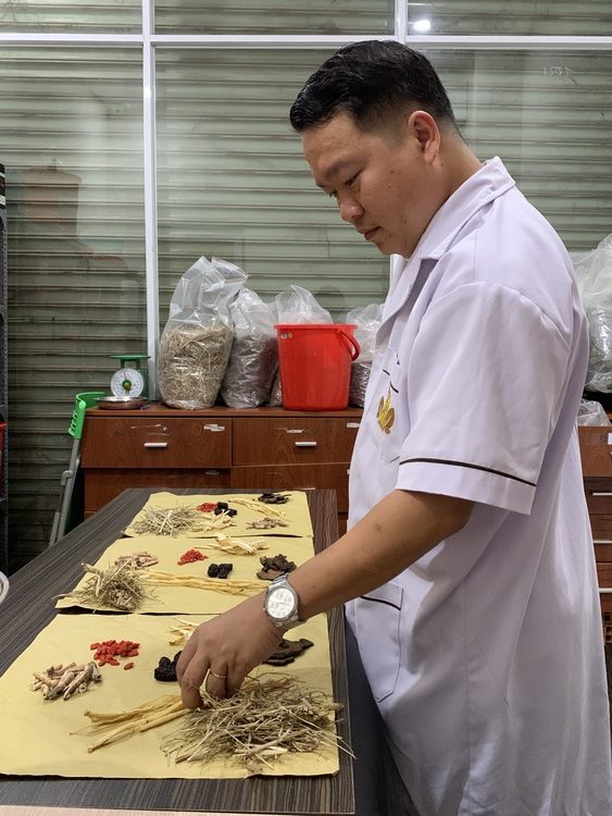 Cái tâm dẫn đường từ bài thuốc đến những phương pháp sức khỏe kết hợp