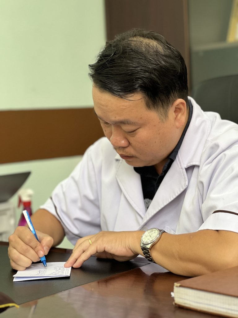 Cái tâm của thầy thuốc